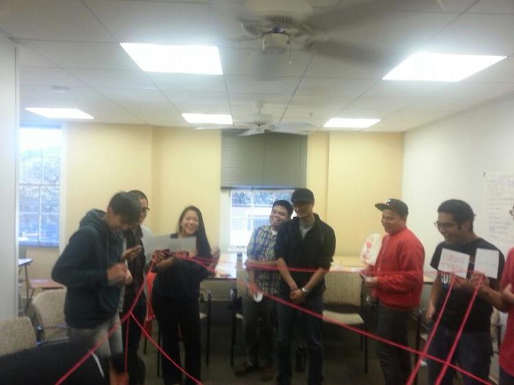 385220_412853642130773_1803131777_n