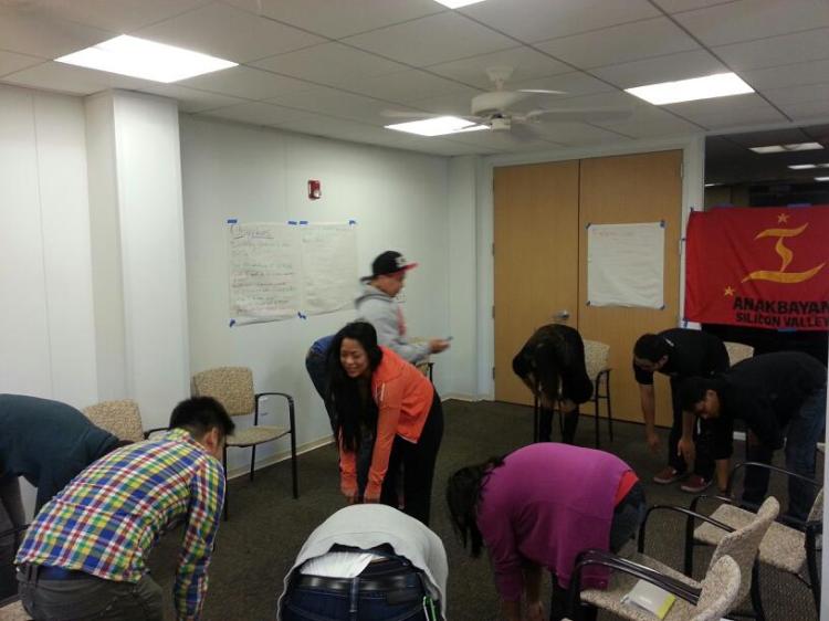 555372_412782485471222_1775400578_n