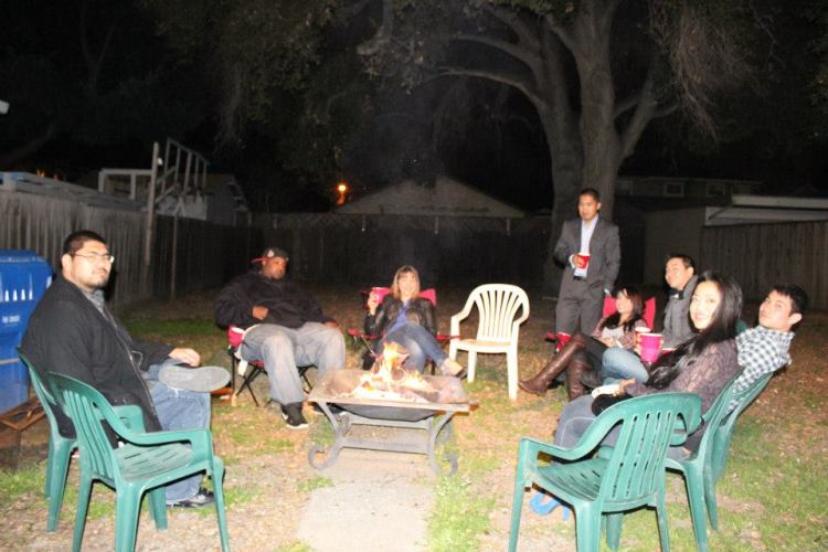 421843_436737033075767_1388287155_n