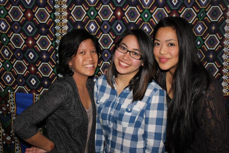 599195_436737653075705_2024314294_n